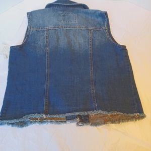 Mudd Women's Denim Vest Size Medium